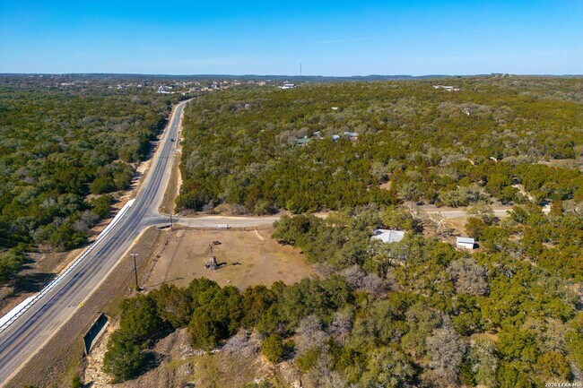 Building Photo - 118 Buffalo Springs Crossing