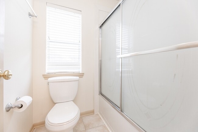 Building Photo - 17826 Island Spring Ln