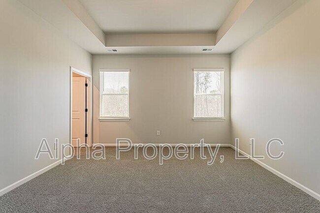 Building Photo - 131 Battery Creek Dr