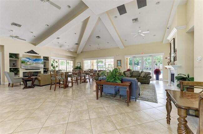 Building Photo - 8143 Miramar Way