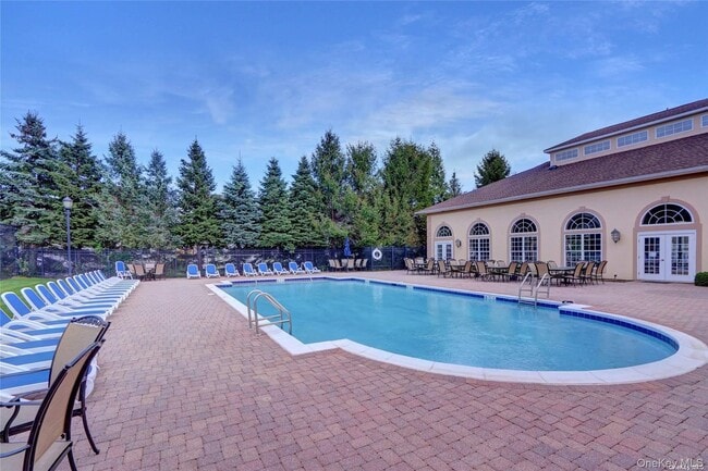 Building Photo - 9 Shelly Ln