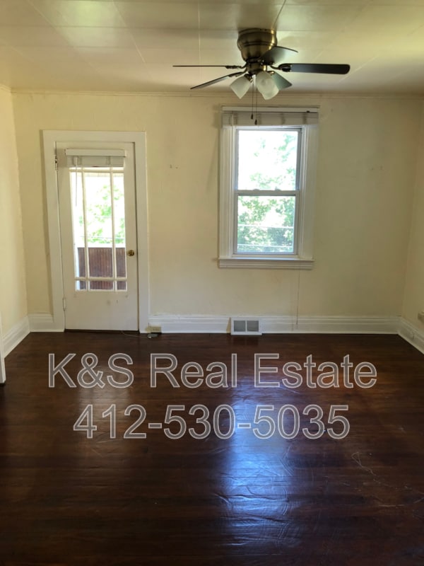 Building Photo - 5833 Madison Ave