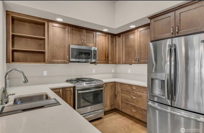 Building Photo - 5105 Grand Loop