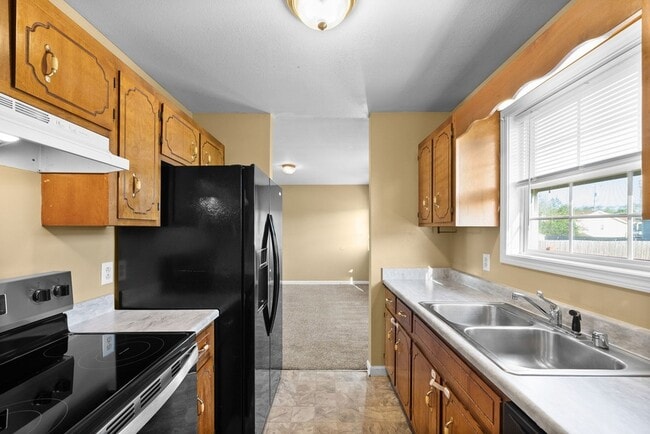 Building Photo - 521 Gainey Dr