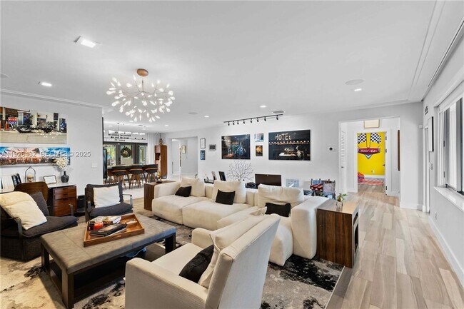 Building Photo - 9040 SW 110th Ave