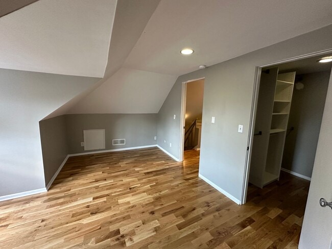 Building Photo - Collins Ave 241-243 MLR