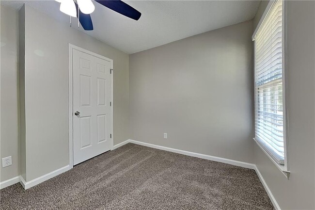 Building Photo - 2994 Brooks Dr