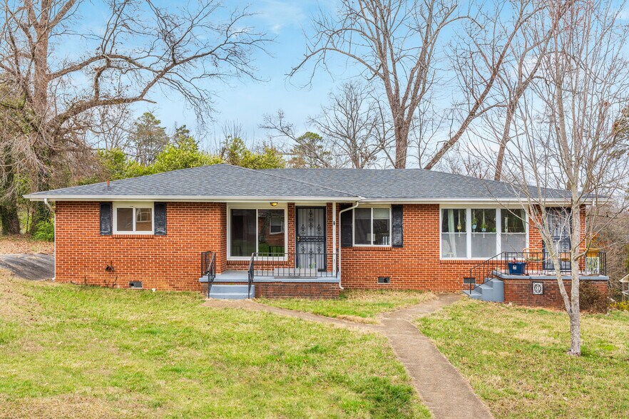 Building Photo - 303 Wygoda Cir