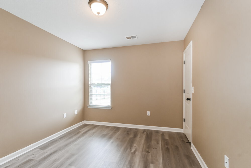 Building Photo - 2687 Sapper Ln