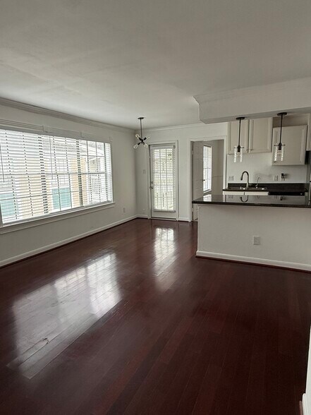 Building Photo - 12660 Ashford Point Dr