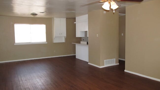 Building Photo - 5612 44th Street