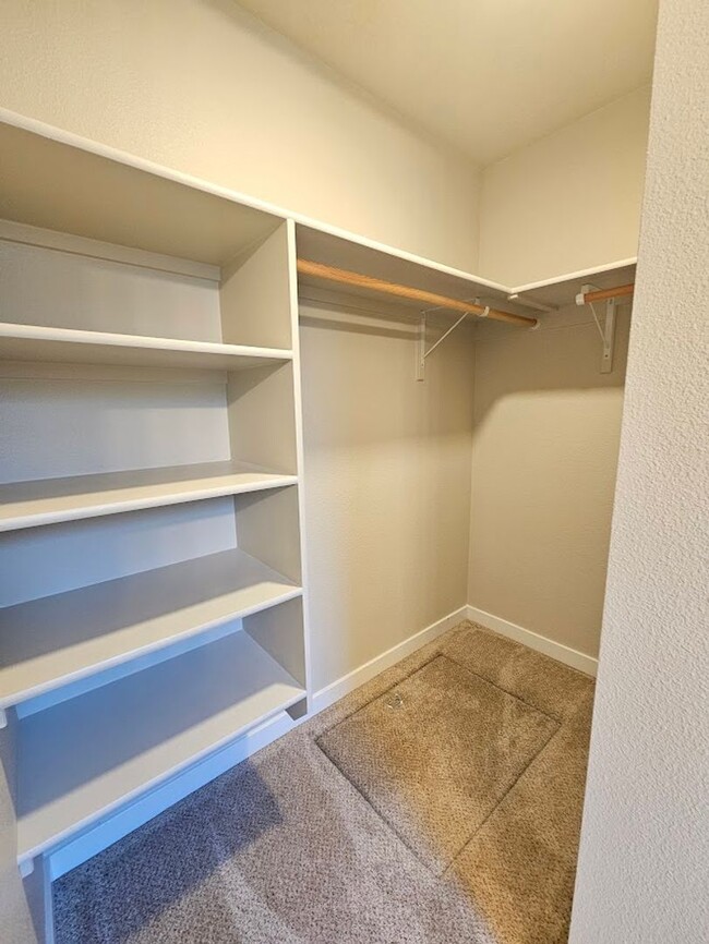 Building Photo - 3 Bedroom 2 Bath Home in Nampa