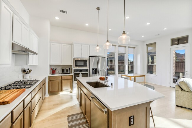 Building Photo - 27222 Lombard Wood Dr