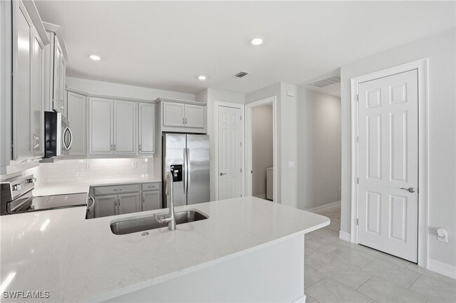 Building Photo - 1040 Tranquil Brk Dr