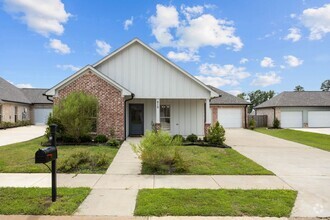 Building Photo - 4 Bed/3 Bath for Rent in Brandon 39042!