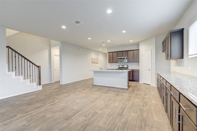 Building Photo - 4215 Fornari Ln