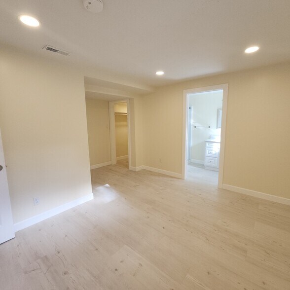 Building Photo - 2779 Summerwood Dr