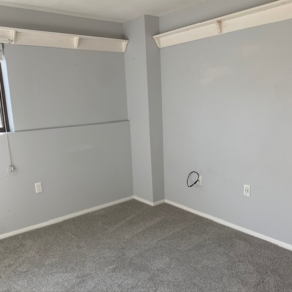 Building Photo - 512 Abbott Farm Ln