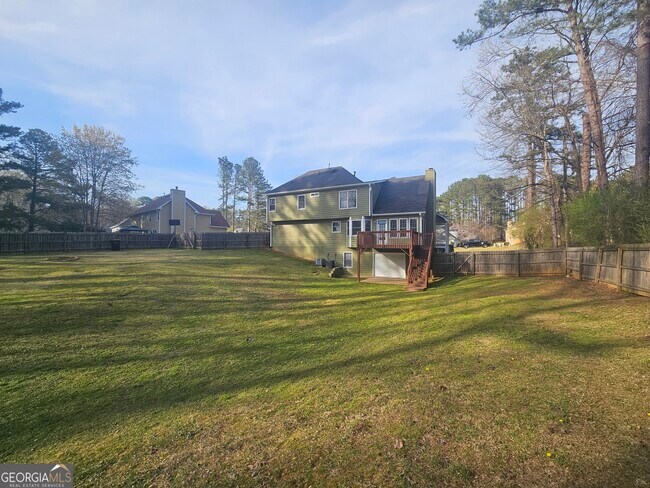 Building Photo - 24 Springfield Dr