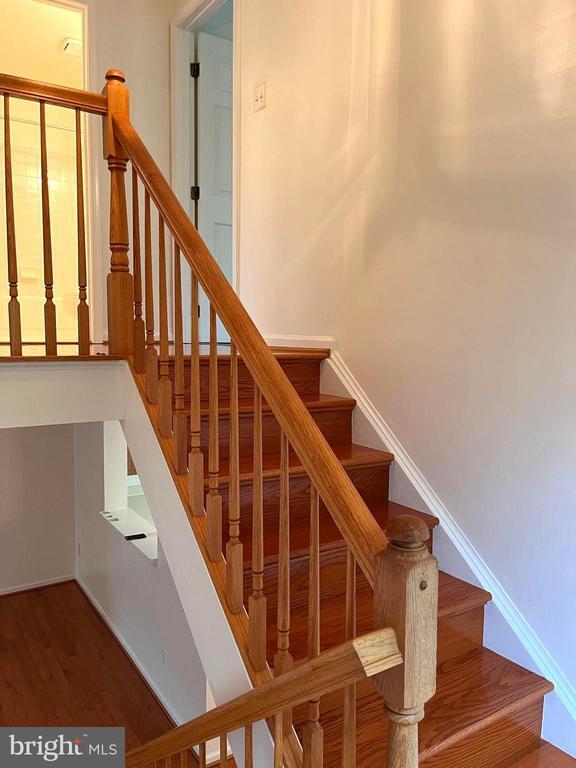Building Photo - 5144 Woodfield Dr