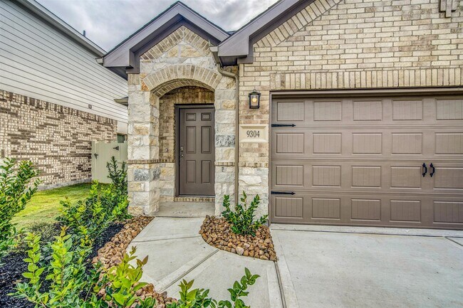 Building Photo - 9304 Colonial Bent Pl