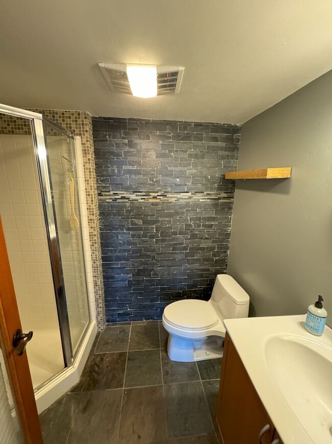 Building Photo - 2-Bed, 1-Bath Mountain Cabin Retreat with ...
