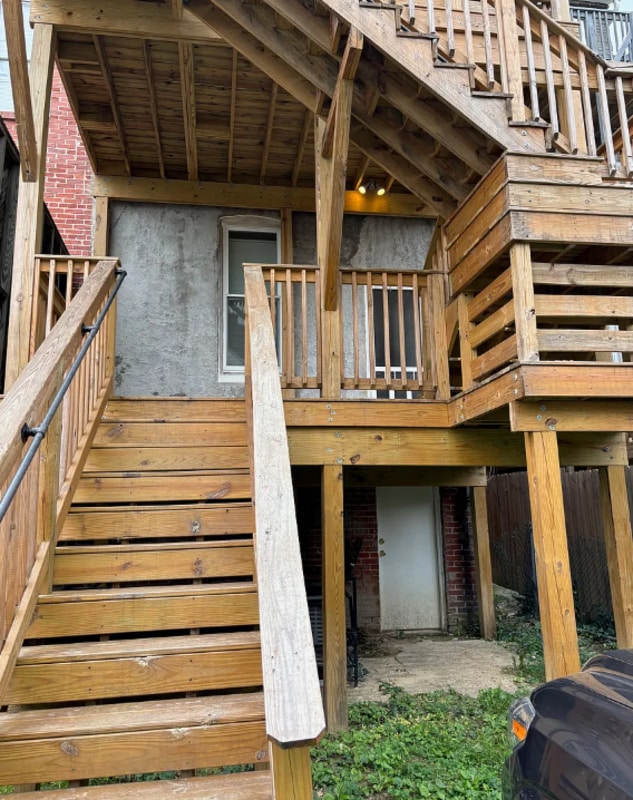 Building Photo - 221X Brookfield Ave