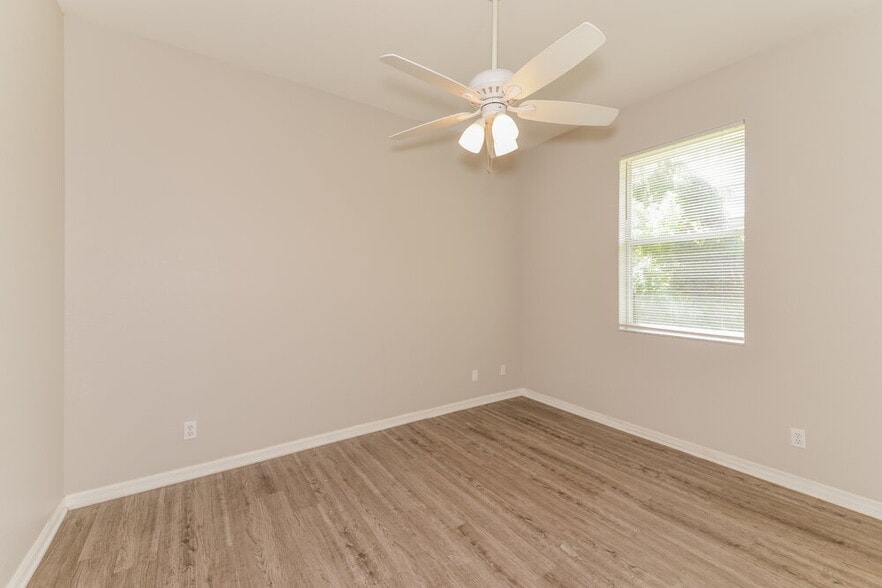 Building Photo - 3564 Brownwood Terrace