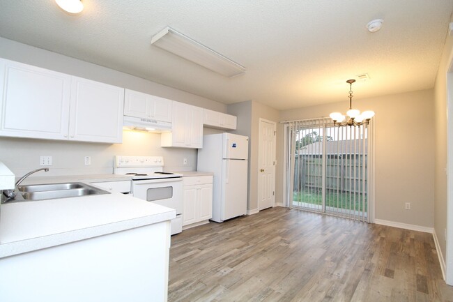 Building Photo - 3 Bedroom, 2 Bath Patio Home with Garage &...