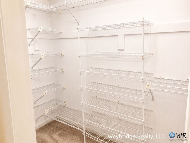 Building Photo - 9821 Timbers Dr