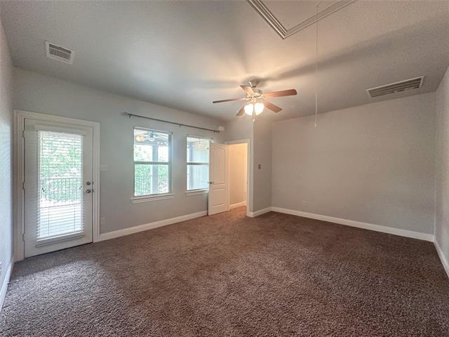 Building Photo - 2729 Troutt Dr