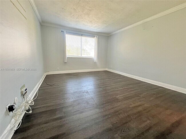 Building Photo - 240 Galen Dr