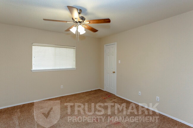 Building Photo - 2115 Wickiup Trail