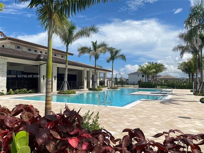 Building Photo - 4435 SW 174th Ave