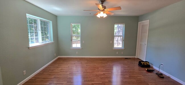 Building Photo - 10275 Owl Rd