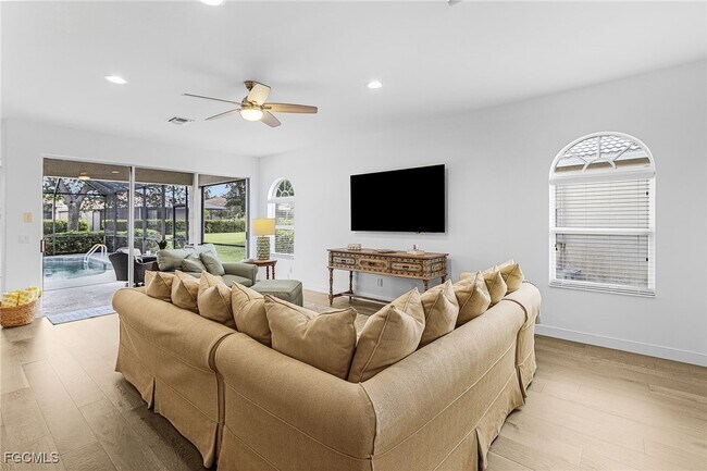 Building Photo - 13060 Sail Away St