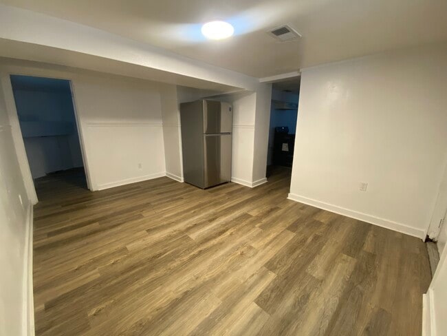 Building Photo - 4046 Tylor Blvd-4