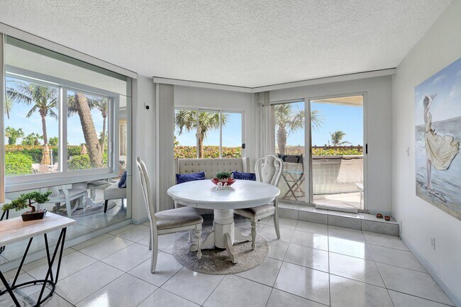 Building Photo - 3870 N Hwy A1A