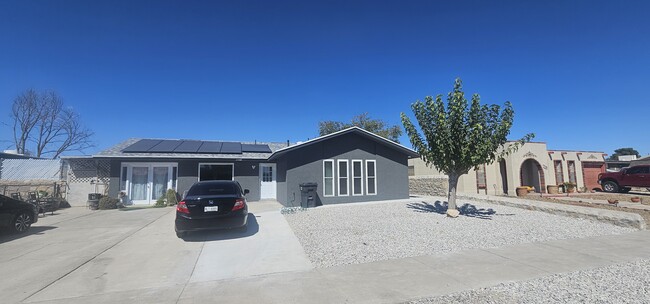 Building Photo - 1508 Opossum Cir