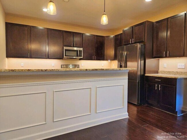 Building Photo - 5643 Arbor Chase Dr