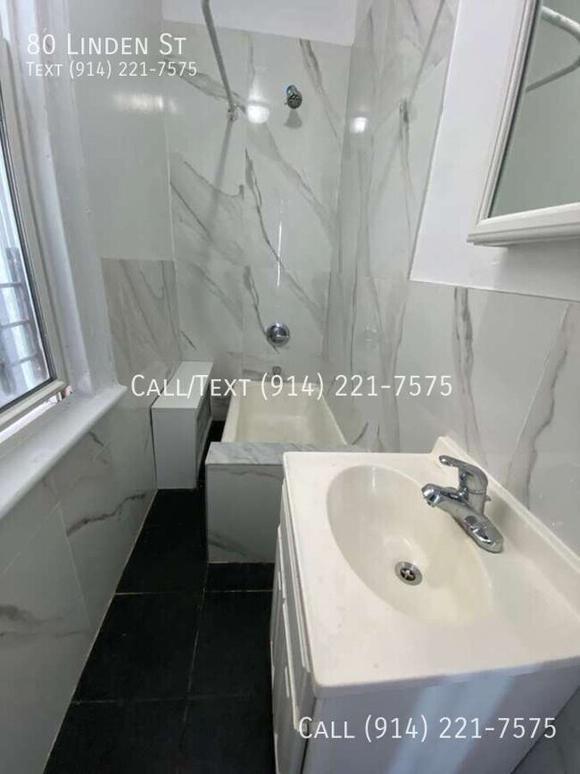 Building Photo - 80 Linden St