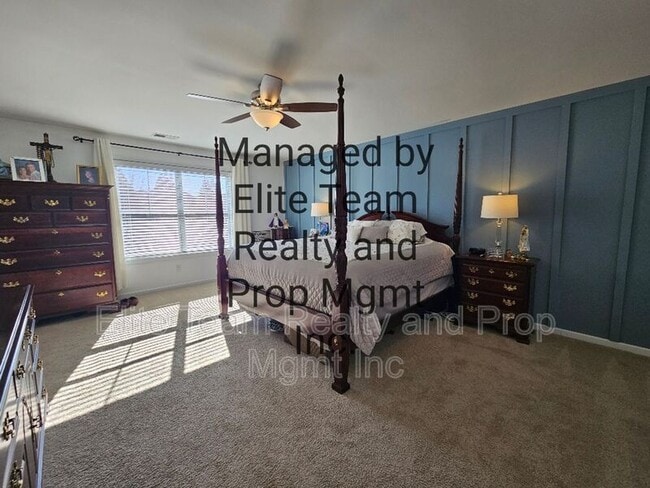 Building Photo - 990 Pennington Dr