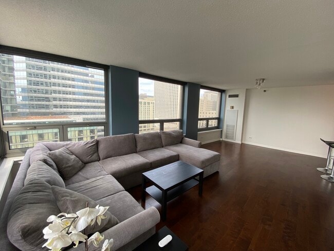 Building Photo - 440 N Wabash Ave