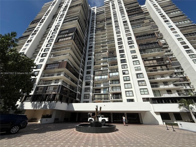Primary Photo - 2333 Brickell Ave