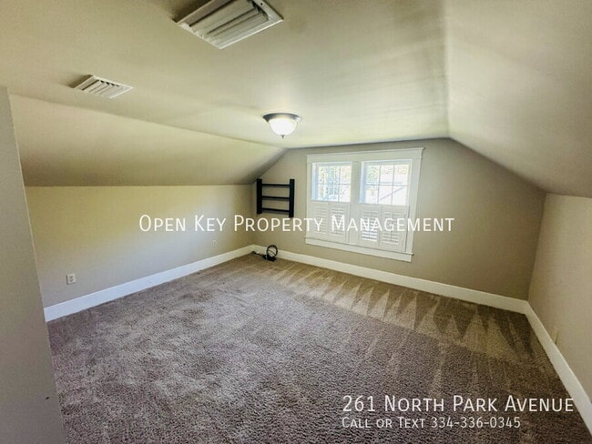 Building Photo - 261 N Park Ave