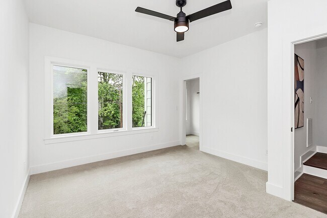 Building Photo - 1748 Arnold Dr