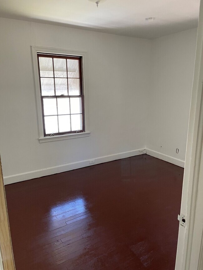 Building Photo - Birmingham