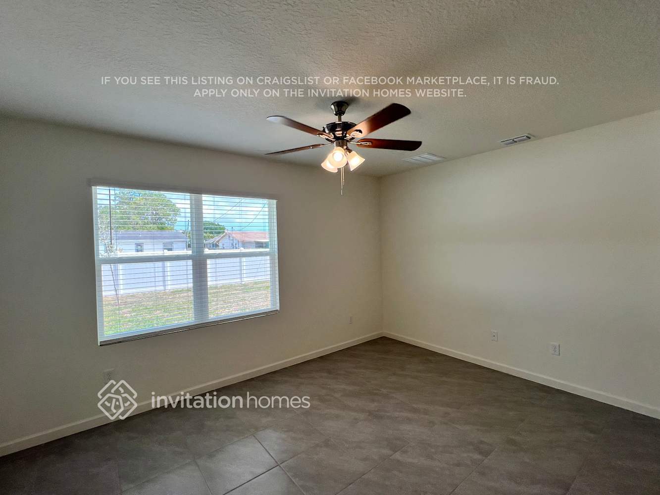 Building Photo - 669 NW Prima Vista Blvd