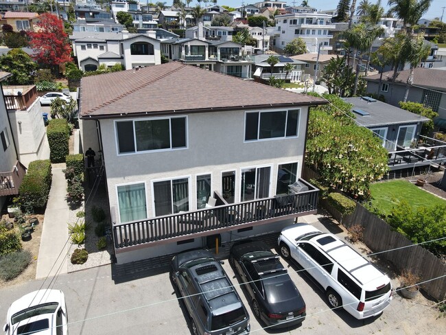 Building Photo - Beautiful Remodeled Home In Cardiff