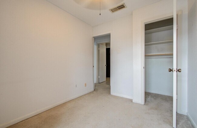 Building Photo - 8299 Cambridge St